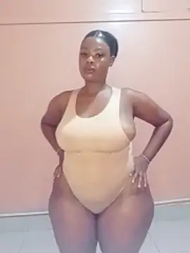 Luciouslips00 webcam