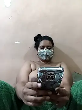 Mallika-collage webcam