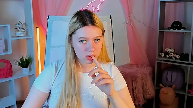 CelestineMauriac webcam