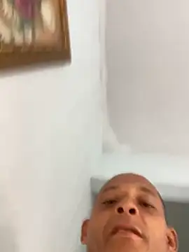 bigbig024 (Ask my age) - 300