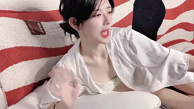 nuomio (F young) - 上空揉胸+抢到目标的哥哥控制2分钟