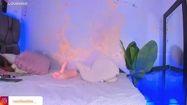 camilawhite__ webcam
