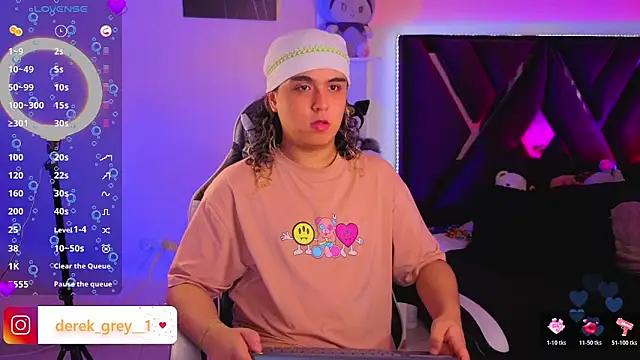 derek_greyy_ webcam