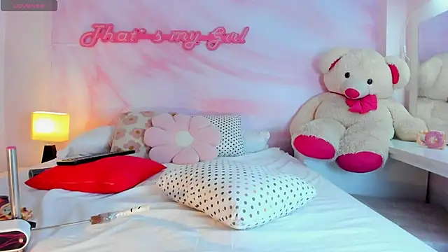 Nahomii_Skonee webcam