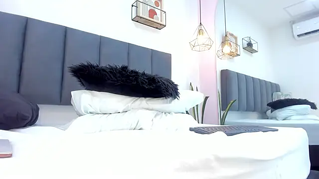 sam_doll_ - Sam_doll_'s free webcam - UK Sex Cams