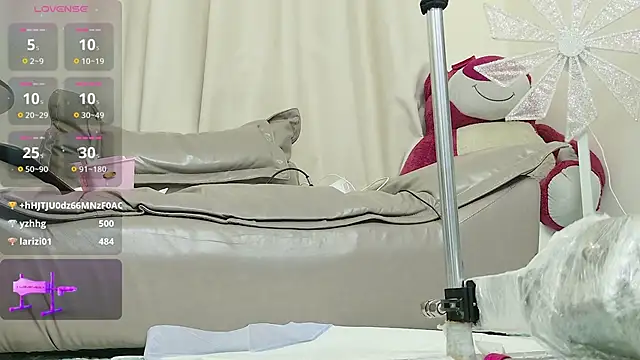 美女fox-yiyi在线直播