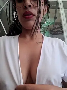 astrid-- (G young) - Show ass+ oil