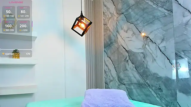 IsabellaMonet webcam