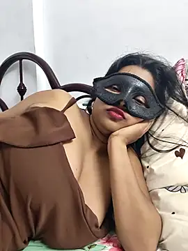 Webcam Model (Cute-aryaa)  is live.Free join now!