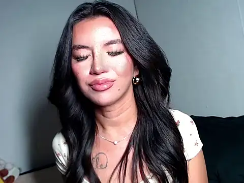 thinker_belle webcam