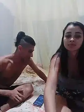 Rodri-Cami live sex cam