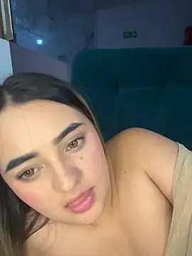 Antonella_Julieta webcam