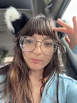 urpuppymoon's live cam