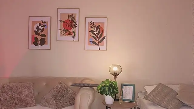 DahianaWalcott webcam