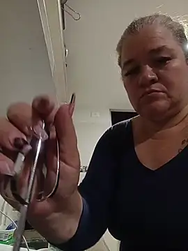 CheekySnowQueen_69 webcam