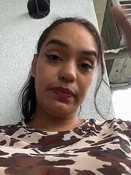 Sara-77 Live Webcam on Stripchat