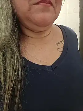 CheekySnowQueen_69 webcam