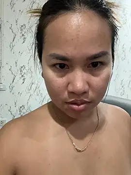 Ponthip live sex cam