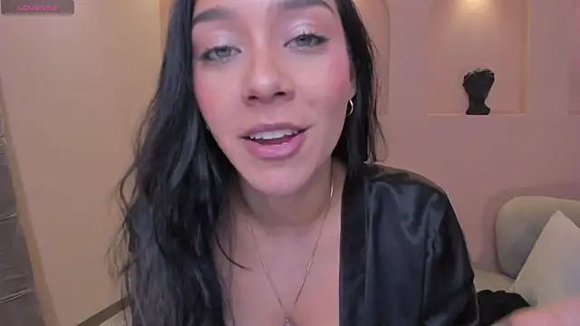 amaliacrus - AmaliaCrus's free webcam - UK Sex Cams