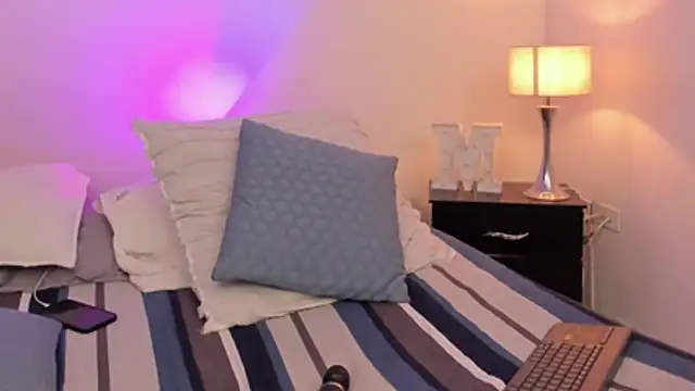 emmabridgerton webcam