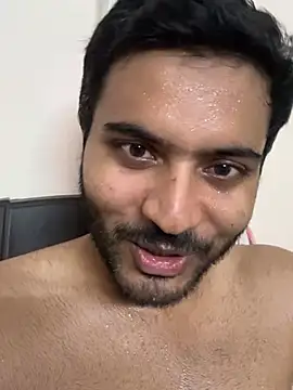 sweetloverr28 - Sweetloverr28's free webcam - UK Sex Cams