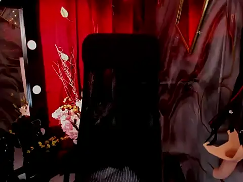 Queenscarlettsecret webcam