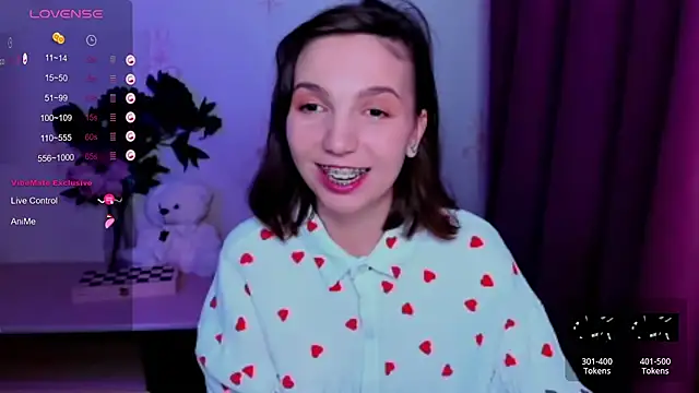 KindHazelHere_ webcam