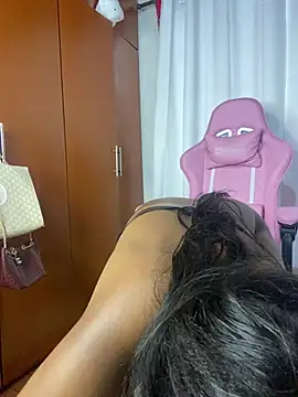 monicasex_ (F young) - two fingers in my ass