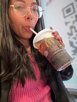 sheenabrooke (Ask my age) - Mcdoanlds 🍔 finger sextape pm