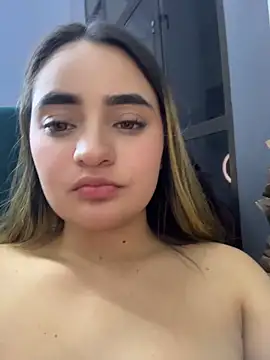 Antonella_Julieta webcam