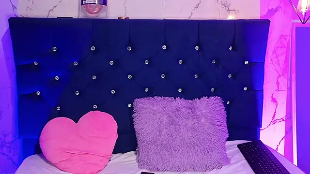 Dakotaa_Johnson webcam