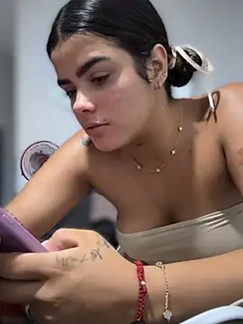 Kaily_Sweet16 webcam