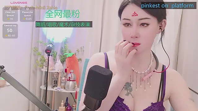 luck_lili_ - Luck_Lili_'s free webcam - UK Sex Cams