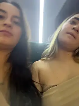 Antonella_Julieta webcam