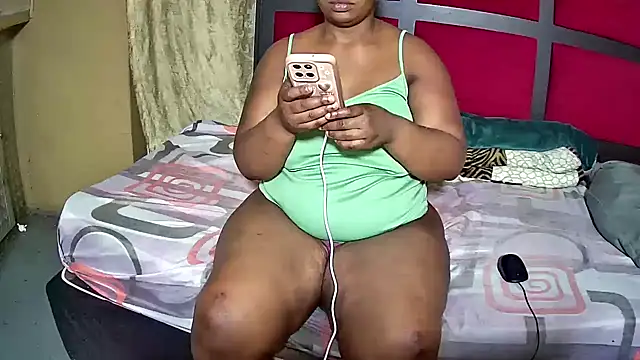 Exotic_FreakyQueen webcam