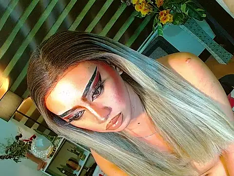 HOLLYWOOD_QUEEN_88 webcam