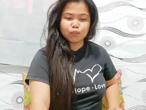 Sweetbigtits_69 webcam