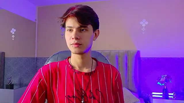 derek_sinn - Derek_Sinn's free webcam - UK Sex Cams