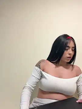 sara_fernandez_ - Sara_Fernandez_'s free webcam - UK Sex Cams