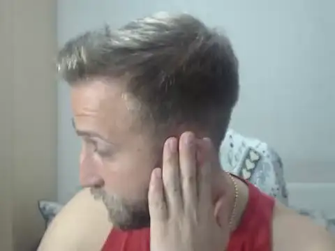 BlondEagleMuscle webcam