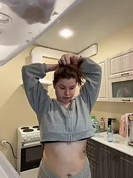 moneyforPeaches webcam