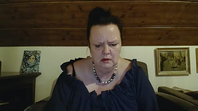 TiffanyMature webcam