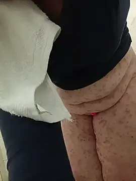 CheekySnowQueen_69 webcam