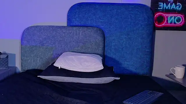 Diamondpierce webcam