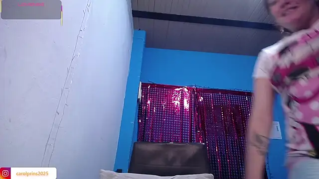 carolinhe26 webcam