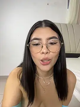 Julieta_Hornyx webcam