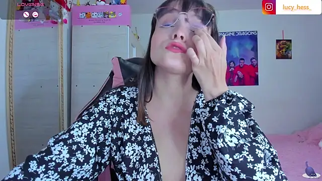 Lucyy-hess webcam
