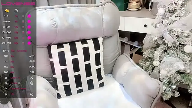 Monica-666888- webcam