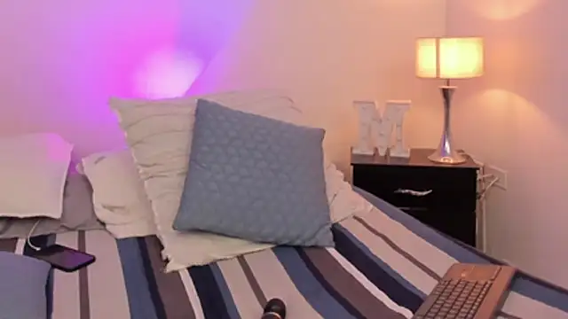 emmabridgerton webcam