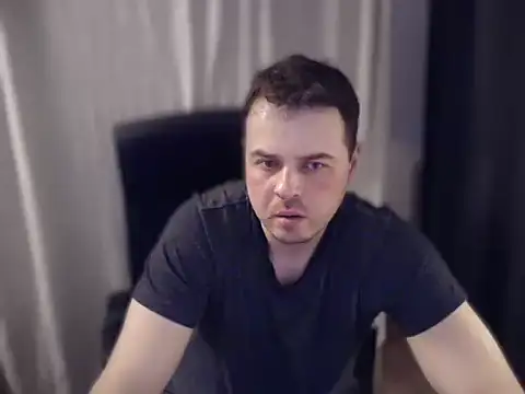 cuteman33 - CuteMan33's free webcam - UK Sex Cams